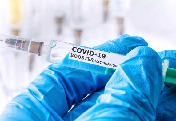 Vaksin Booster COVID-19, Apa Bedanya dengan Vaksin Biasa?
